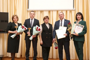 В Мстиславле прошло заседание совета отдела по образованию райисполкома. По итогам работы за 2022 год лучшим учреждениям образования вручены награды