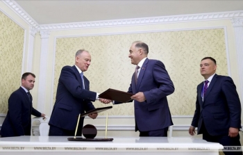 Вольфович: развязанная против Союзного государства гибридная война набирает обороты