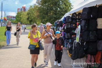 Школьные базары начали работать в Могилеве. Фото