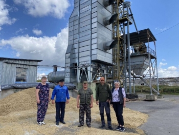 В Беларуси продолжается горячая пора для сельских тружеников — уборочная страда