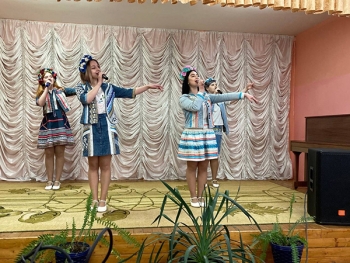 «Звучные песни весны»