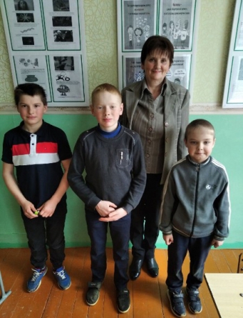 3 апреля работники Подсолтовского СК провели познавательный час «Крылатые соседи, пернатые друзья»