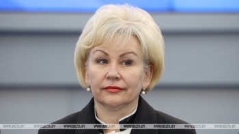 Костевич: Беларусь выдержала испытание пандемией без массовых увольнений и снижения доходов населения