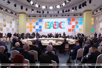 Головченко призвал к более активному развитию промышленной кооперации в ЕАЭС