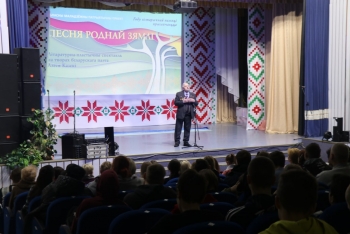 Учащиеся Могилевского государственного колледжа искусств представили на Мстиславщине литературно-пластический спектакль «Песня роднай зямлі»