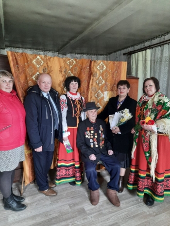 Поздравили с 98-летием ветерана ВОВ Криворуцкого Федора Тимофеевича