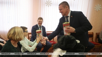 Заяц: подаренное детям внимание откликнется в будущем