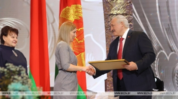 Лукашенко: национальные культуры и традиции нельзя подогнать под единый стандарт, мир прекрасен в своем разнообразии