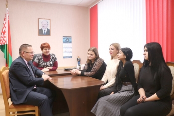 Руководство района провело встречу с молодыми специалистами торговли