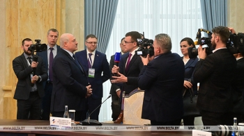 Лукашенко о замене доллару в расчетах: мы удовлетворены российским рублем