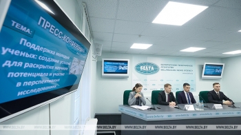 В прошлом году для аспирантов было выделено 70 стипендий Президента