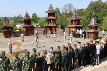 100 учеников района принимают участие в патриотической игре «Зарница». Фото