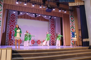 В Мстиславле прошла концертная программа, приуроченная ко Дню Октябрьской революции. Фотофакт