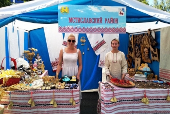 Мстиславские ремесленники приняли участие в культурно-спортивном фестивале «Вытокі. Крок да Алімпу» в Горках