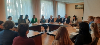 Председатель районного исполнительного комитета Дмитрий Пимошенко встретился с молодыми специалистами учреждений образования