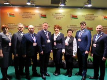 Во Дворце Республики в Минске уже фактически начался второй день VI Всебелорусского народного собрания.